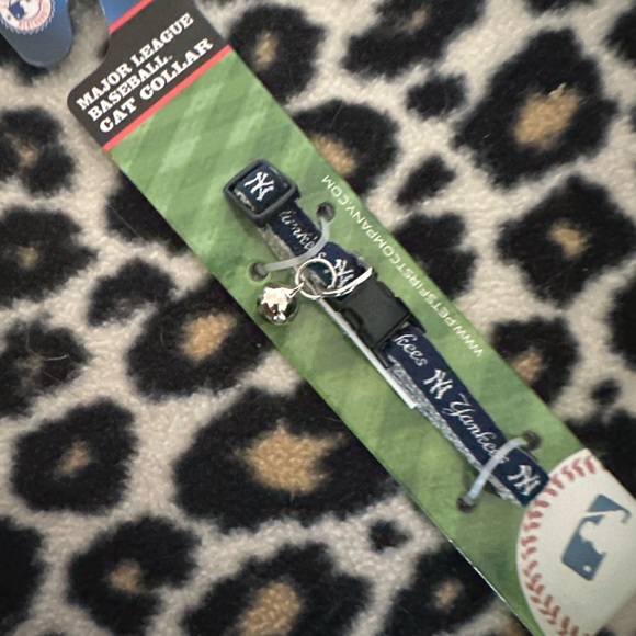 NWT New York Yankees adjustable cat collar - Picture 8 of 10